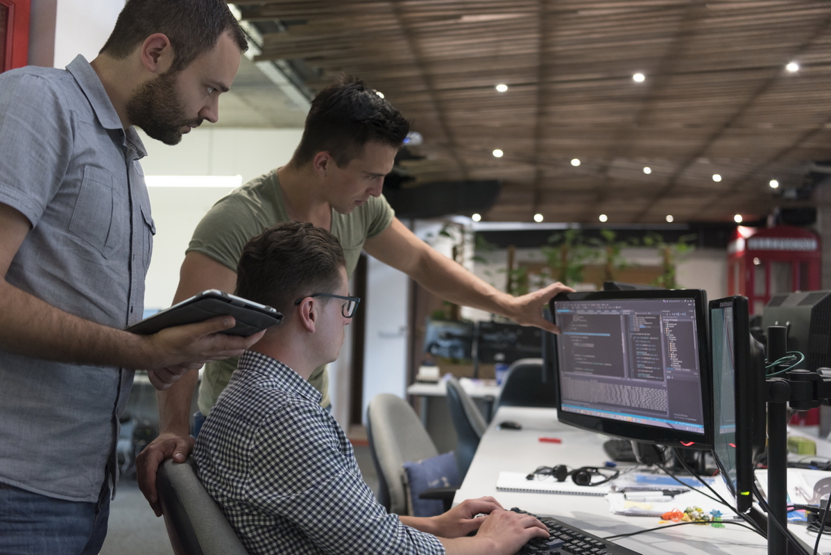 Why Should Big Organisations Collaborate with Smaller Software Vendors?